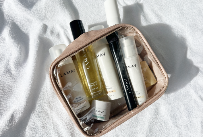 ON THE GLOW  TRAVEL ESSENTIALS FOR GLOWING SKIN