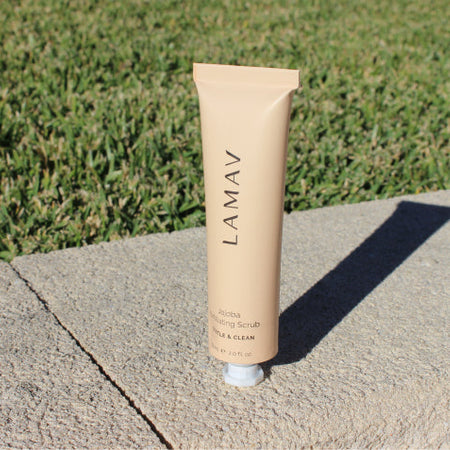 Jojoba Oil for Healthy Skin: Benefits Backed by Science