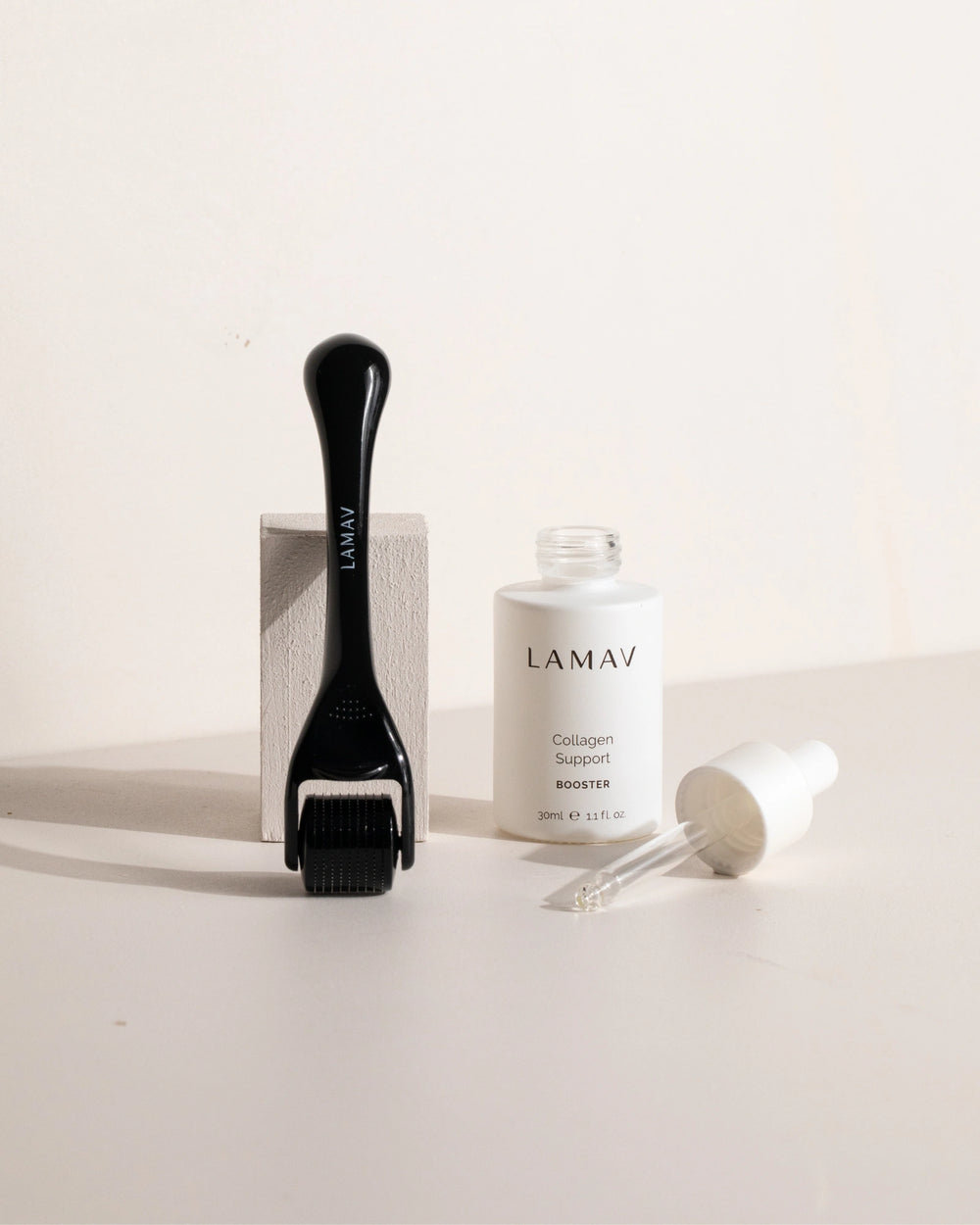 Micro Dermal Roller by LAMAV — black microneedling tool beside an Organic Beauty Award 2025 badge | skin rejuvenation